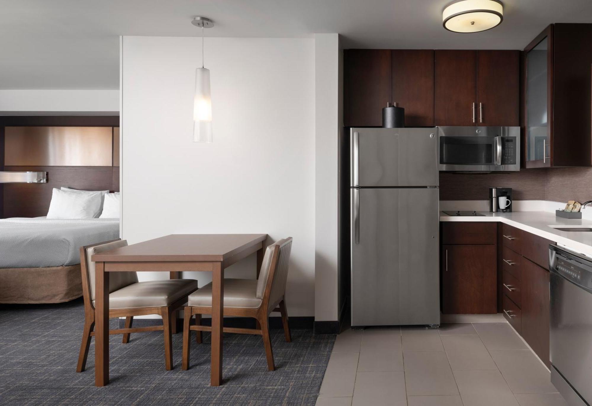 Residence Inn By Marriott Austin Lake Austin/River Place Four Points Екстериор снимка