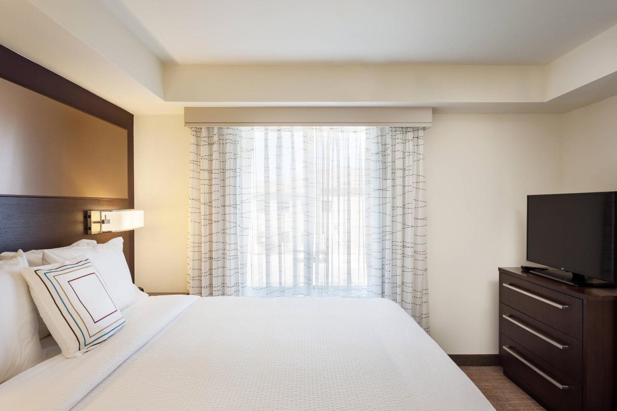 Residence Inn By Marriott Austin Lake Austin/River Place Four Points Екстериор снимка