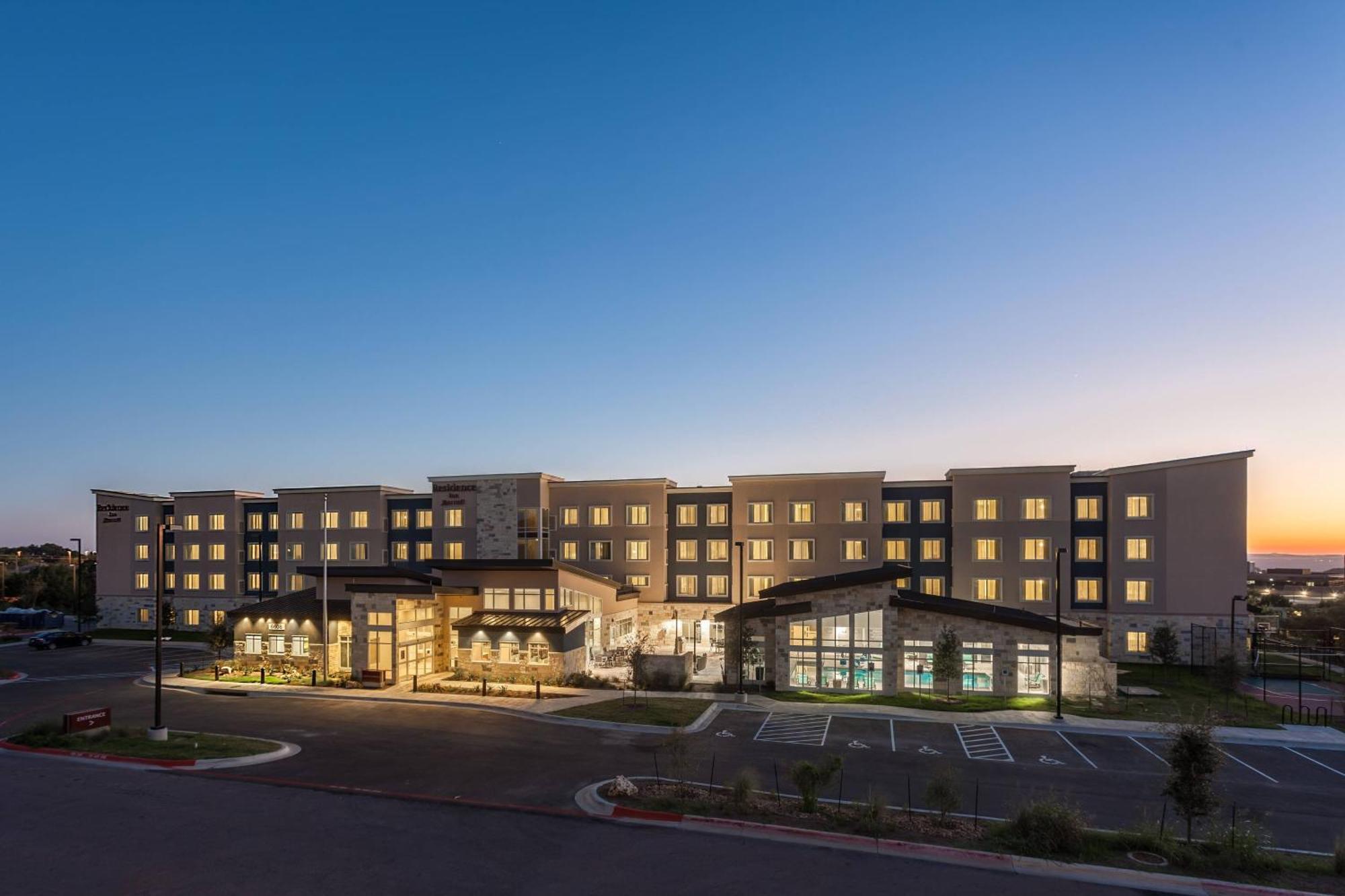 Residence Inn By Marriott Austin Lake Austin/River Place Four Points Екстериор снимка